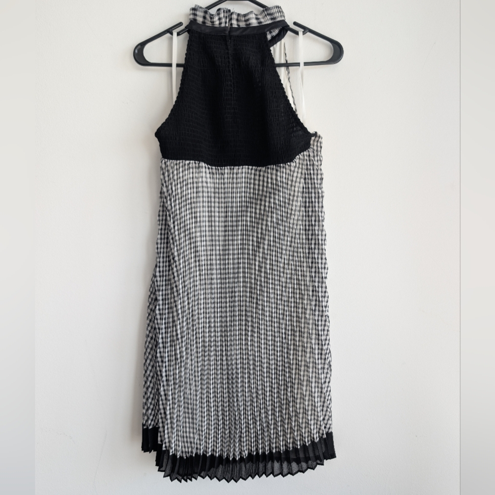 WHBM Women's 8 Black White Pleated‎ Halter Dress Flowy Gingham Pattern - Picture 2 of 2